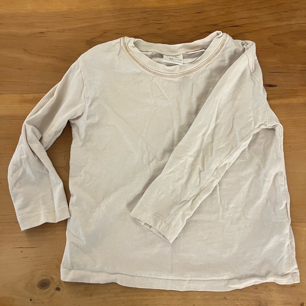 ZARA | Classic Cream Long Sleeve Tee